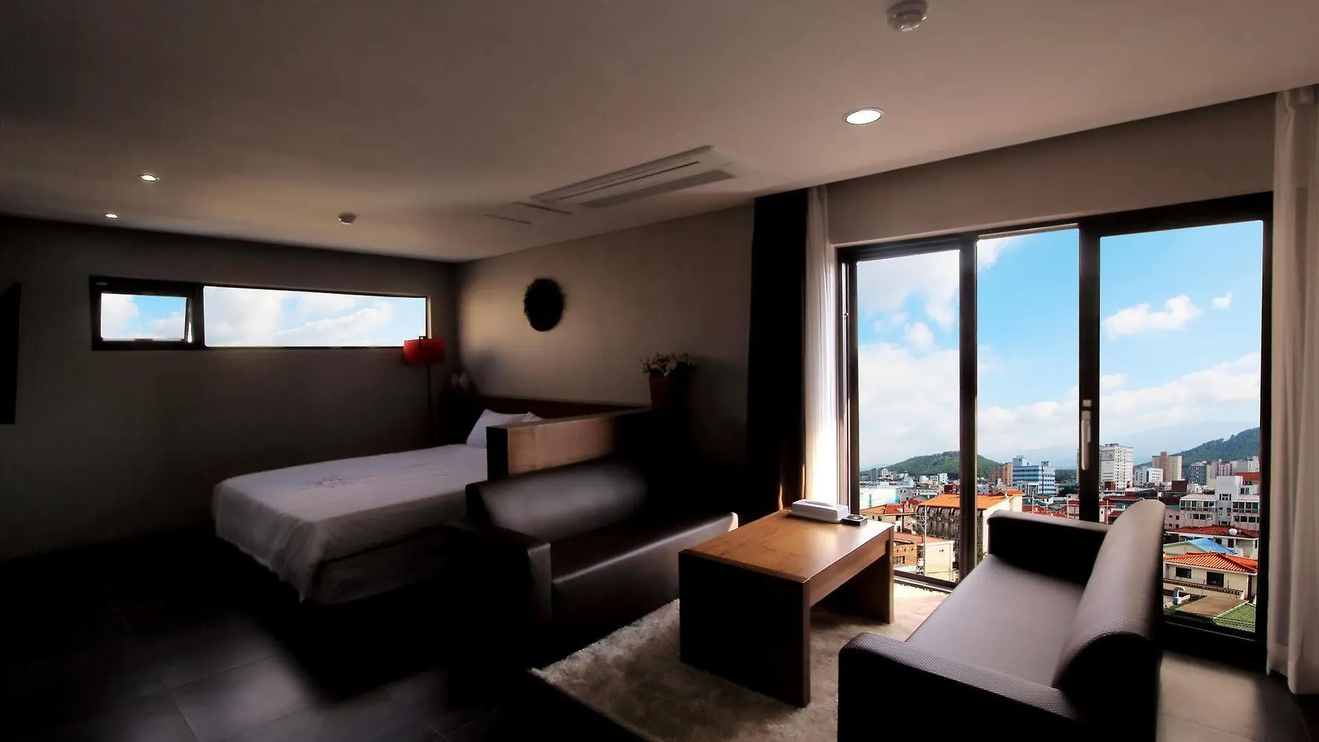 Motel Reve Business Hotel Jeju