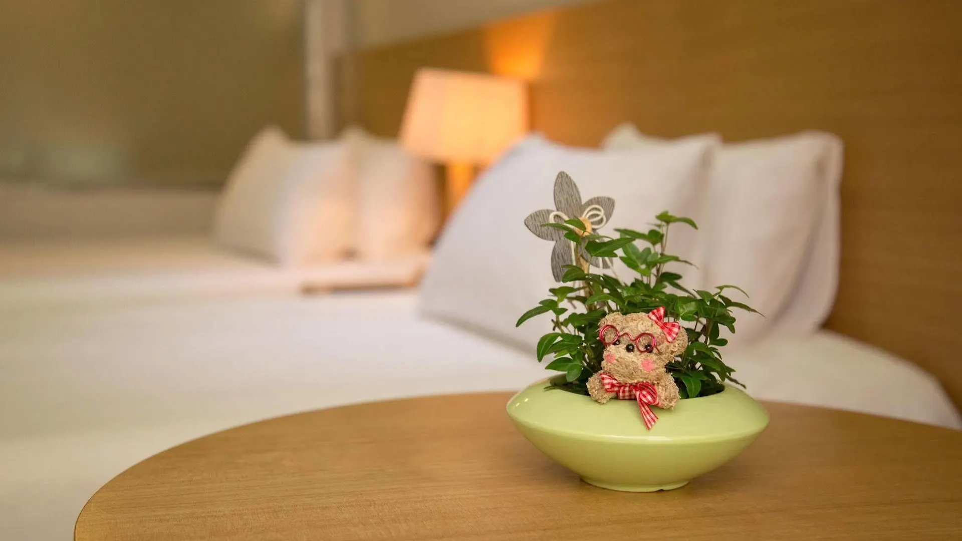 Reve Business Hotel Jeju Motel